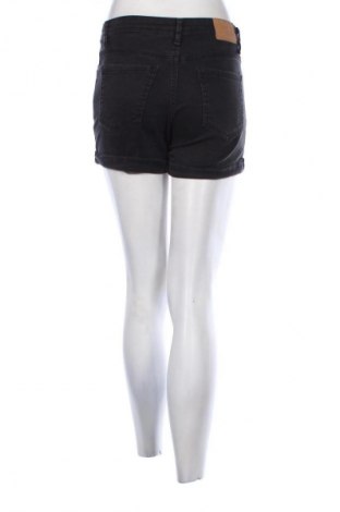 Dámske kraťasy  Bershka, Veľkosť S, Farba Čierna, Cena  10,88 €