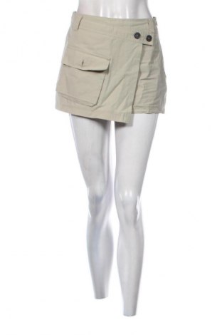 Pantaloni scurți de femei Bershka, Mărime S, Culoare Verde, Preț 50,10 Lei