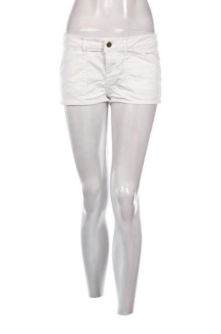 Damen Shorts Buffalo, Größe M, Farbe Weiß, Preis € 17,36