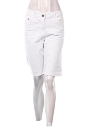 Pantaloni scurți de femei Cecil, Mărime M, Culoare Alb, Preț 212,99 Lei