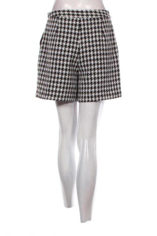 Pantaloni scurți de femei F&F, Mărime M, Culoare Multicolor, Preț 50,00 Lei