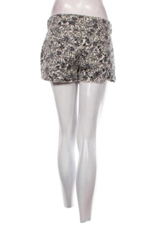 Pantaloni scurți de femei H&M, Mărime XL, Culoare Multicolor, Preț 50,00 Lei