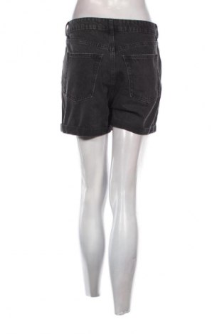 Damen Shorts H&M Divided, Größe M, Farbe Schwarz, Preis 9,72 €