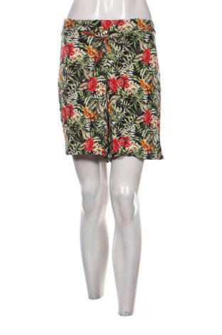 Pantaloni scurți de femei LC Waikiki, Mărime S, Culoare Multicolor, Preț 82,99 Lei