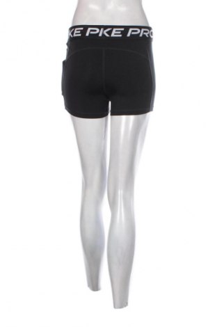 Pantaloni scurți de femei Nike, Mărime S, Culoare Negru, Preț 265,99 Lei