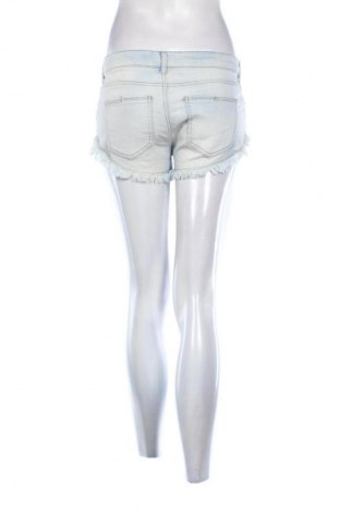 Damen Shorts No Boundaries, Größe M, Farbe Blau, Preis € 10,00