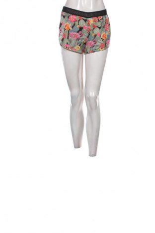 Pantaloni scurți de femei Performance, Mărime S, Culoare Multicolor, Preț 40,99 Lei