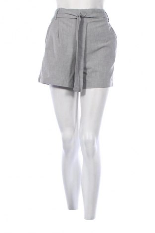 Damen Shorts Pull&Bear, Größe M, Farbe Grau, Preis 9,72 €