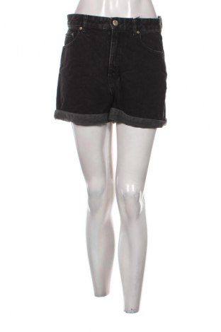 Damskie szorty Pull&Bear, Rozmiar M, Kolor Czarny, Cena 43,68 zł