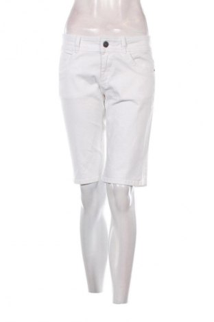 Damen Shorts S.Oliver, Größe S, Farbe Weiß, Preis 17,00 €