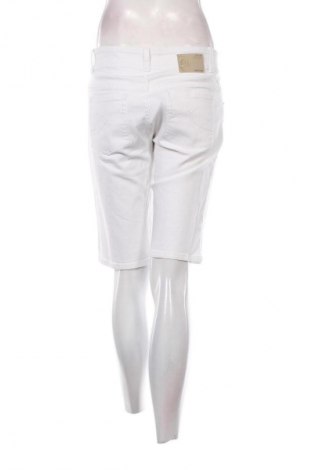 Damen Shorts S.Oliver, Größe S, Farbe Weiß, Preis 17,00 €