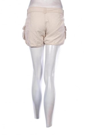 Damen Shorts Terranova, Größe M, Farbe Beige, Preis € 9,72