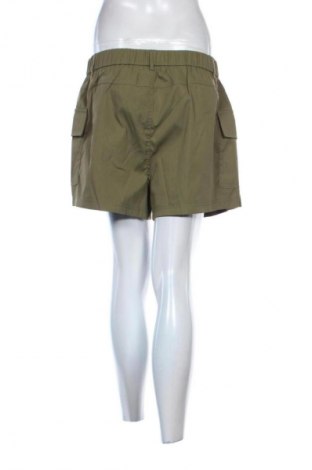 Damen Shorts Unbranded, Größe L, Farbe Grün, Preis 9,72 €