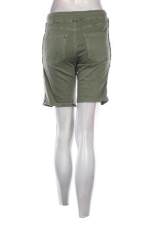 Pantaloni scurți de femei Unbranded, Mărime S, Culoare Verde, Preț 92,61 Lei