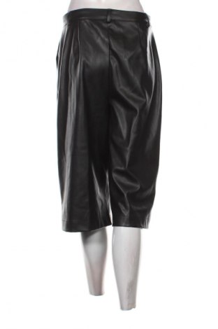 Damskie szorty Vero Moda, Rozmiar M, Kolor Czarny, Cena 44,94 zł