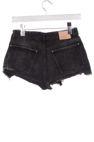 Pantaloni scurți de femei Zara, Mărime S, Culoare Negru, Preț 42,20 Lei