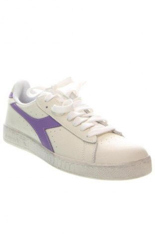 Női cipők Diadora, Méret 38, Szín Ekrü
, Ár 54 599 Ft