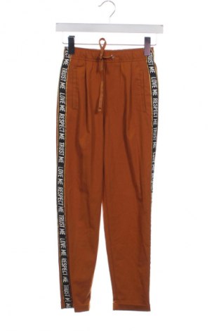 Дамски панталон Bershka, Размер XS, Цвят Многоцветен, Цена 28,88 лв.