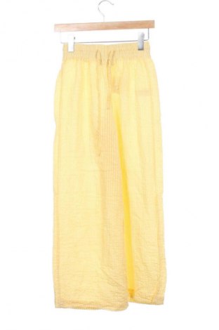 Damskie spodnie Bershka, Rozmiar XS, Kolor Kolorowy, Cena 66,67 zł