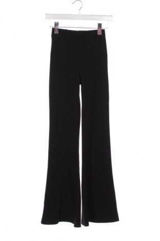 Damskie spodnie Bershka, Rozmiar XS, Kolor Czarny, Cena 67,41 zł