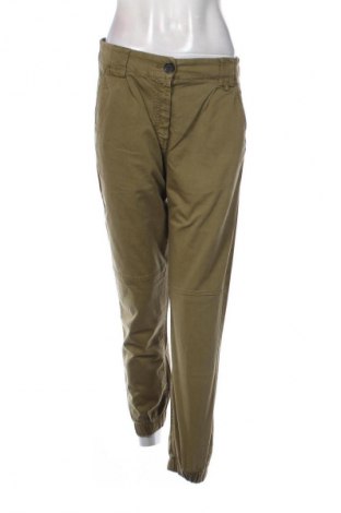 Pantaloni de femei Bershka, Mărime M, Culoare Verde, Preț 36,32 Lei