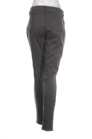 Pantaloni de femei Gardeur, Mărime XL, Culoare Verde, Preț 123,99 Lei