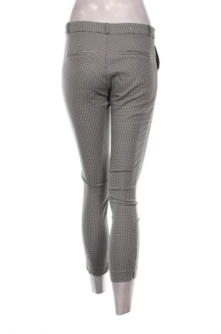 Pantaloni de femei Stradivarius, Mărime XS, Culoare Multicolor, Preț 45,99 Lei