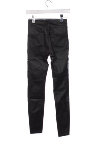 Damskie spodnie Stradivarius, Rozmiar XS, Kolor Czarny, Cena 66,67 zł