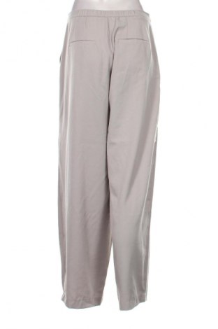 Damenhose Stradivarius, Größe M, Farbe Grau, Preis € 14,83