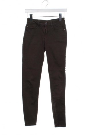 Damenhose Zara, Größe S, Farbe Grün, Preis € 13,80