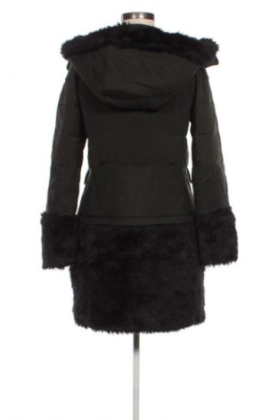 Dámsky kabát  Emporio Armani, Veľkosť M, Farba Čierna, Cena  157,95 €