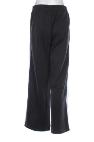 Dámské tepláky Adidas, Velikost M, Barva Černá, Cena  1 529,00 Kč