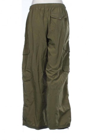 Dámske tepláky Bershka, Veľkosť S, Farba Zelená, Cena  27,80 €