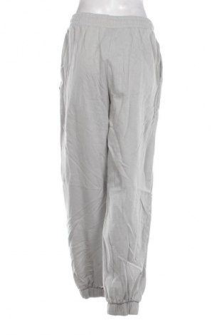Dámske tepláky Urban Classics, Veľkosť L, Farba Sivá, Cena  19,95 €