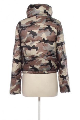 Geacă de femei Bershka, Mărime XS, Culoare Multicolor, Preț 165,99 Lei
