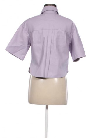 Kurtka damska Bershka, Rozmiar XS, Kolor Fioletowy, Cena 110,34 zł