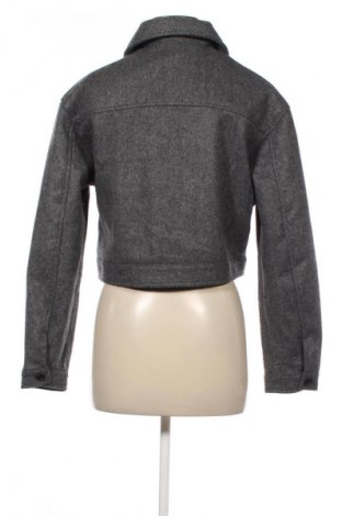 Geacă de femei Bershka, Mărime S, Culoare Gri, Preț 265,99 Lei