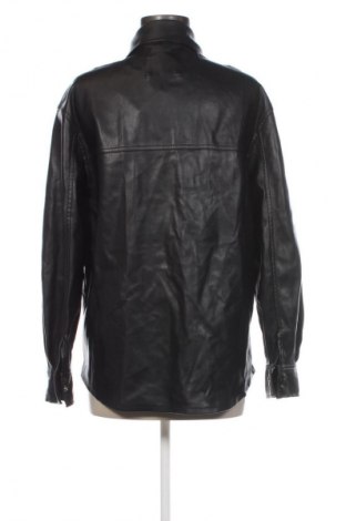 Γυναικείο μπουφάν Bershka, Μέγεθος M, Χρώμα Μαύρο, Τιμή 18,10 €