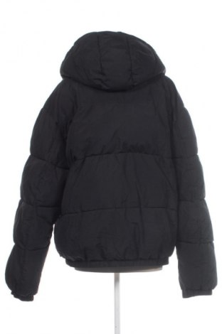 Dámská bunda  Bershka, Velikost XL, Barva Černá, Cena  859,00 Kč
