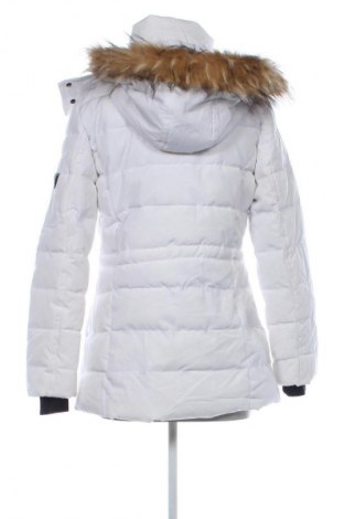 Дамско яке Guess, Размер M, Цвят Бял, Цена 137,99 лв.