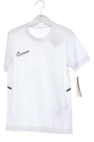 Παιδικό μπλουζάκι Nike, Μέγεθος 5-6y/ 116-122 εκ., Χρώμα Μαύρο, Τιμή 28,99 €