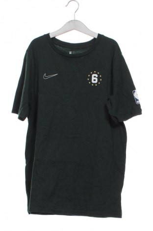 Детска тениска Nike, Размер 15-18y/ 170-176 см, Цвят Зелен, Цена 24,80 лв.