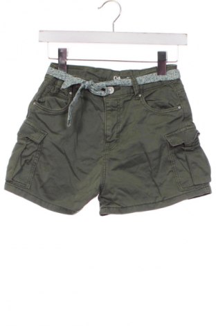Kinder Shorts C&A, Größe 11-12y/ 152-158 cm, Farbe Grün, Preis € 7,00