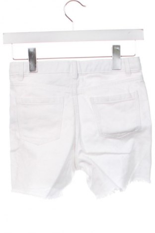 Dětské krátké kalhoty  LC Waikiki, Velikost 8-9y/ 134-140 cm, Barva Bílá, Cena  177,00 Kč