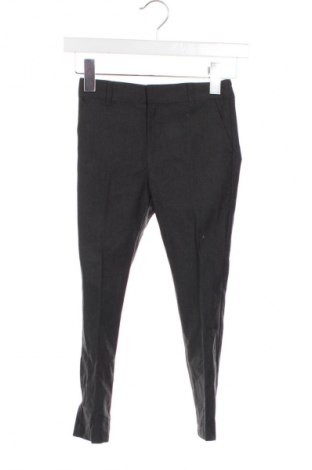 Kinderhose F&F, Größe 5-6y/ 116-122 cm, Farbe Grau, Preis € 16,54