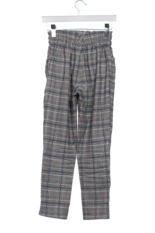 Kinderhose Reserved, Größe 9-10y/ 140-146 cm, Farbe Mehrfarbig, Preis € 20,41