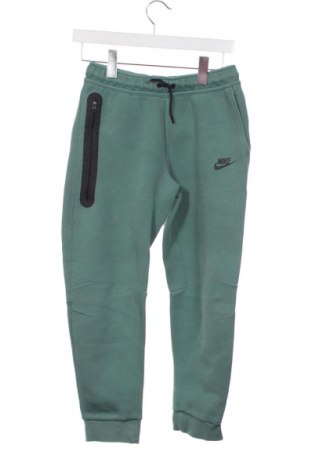 Детско спортно долнище Nike, Размер 10-11y/ 146-152 см, Цвят Зелен, Цена 91,20 лв.