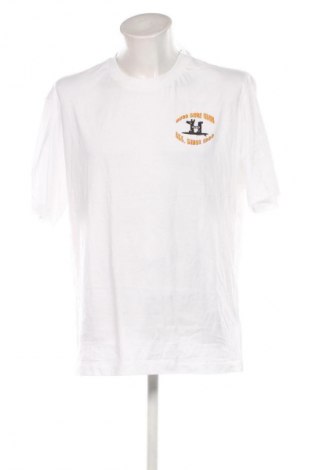 Мъжка тениска Hugo Boss, Размер XL, Цвят Бял, Цена 117,99 лв.