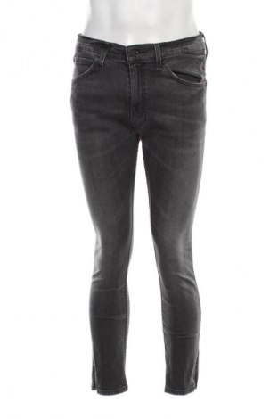 Мъжки дънки Levi's, Размер M, Цвят Сив, Цена 174,99 лв.
