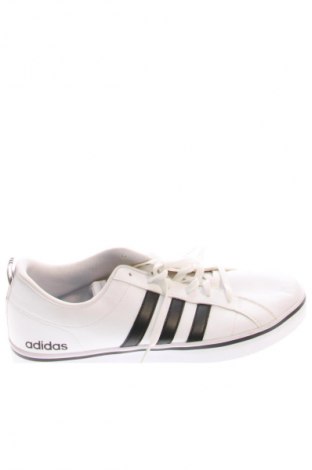 Férfi cipők
 Adidas, Méret 46, Szín Fehér, Ár 40 600 Ft